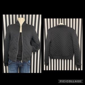Gap Black Quilted Woman’s Bommer Jacket Size Small